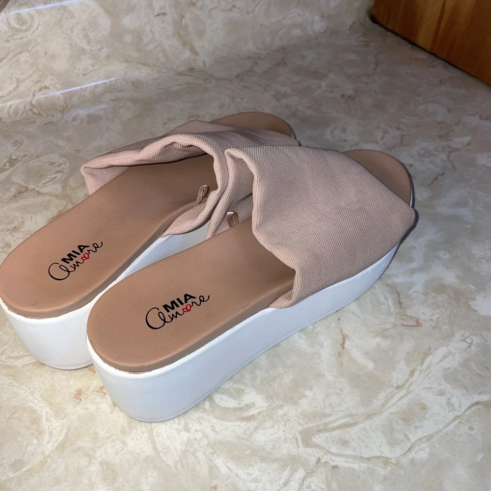Nude and White platform Slides Elastic Fabric Upper 8M‎ Womens